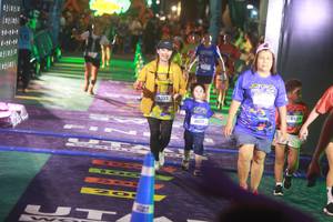 BIB: 600, 3352, 3039, 4939
                            <button type="button" onclick="openModal(26275318)" class="btn btn-primary btn-sm float-right btn-popup" data-toggle="modal" data-target=".modal-high-quality">
                        <i class="fas fa-shopping-cart"></i> Add to Cart
                    </button>
                                            <button type="button" onclick="isThisMe(26275318, true)" class="btn btn-success btn-sm float-right btn-popup btn-isme hidden" data-toggle="tooltip" data-placement="bottom" title="นี่คือรูปของคุณใช่ไหม คลิกที่นี่เพื่อเอาเข้าอัลบั้ม">
                        <i class="fas fa-plus"></i> Add to album
                    </button>
                    <button type="button" onclick="isThisMe(26275318, false)" class="btn btn-warning btn-sm float-right btn-popup btn-isnotme hidden">
                        <i class="fas fa-ban"></i> Remove from album
                    </button>